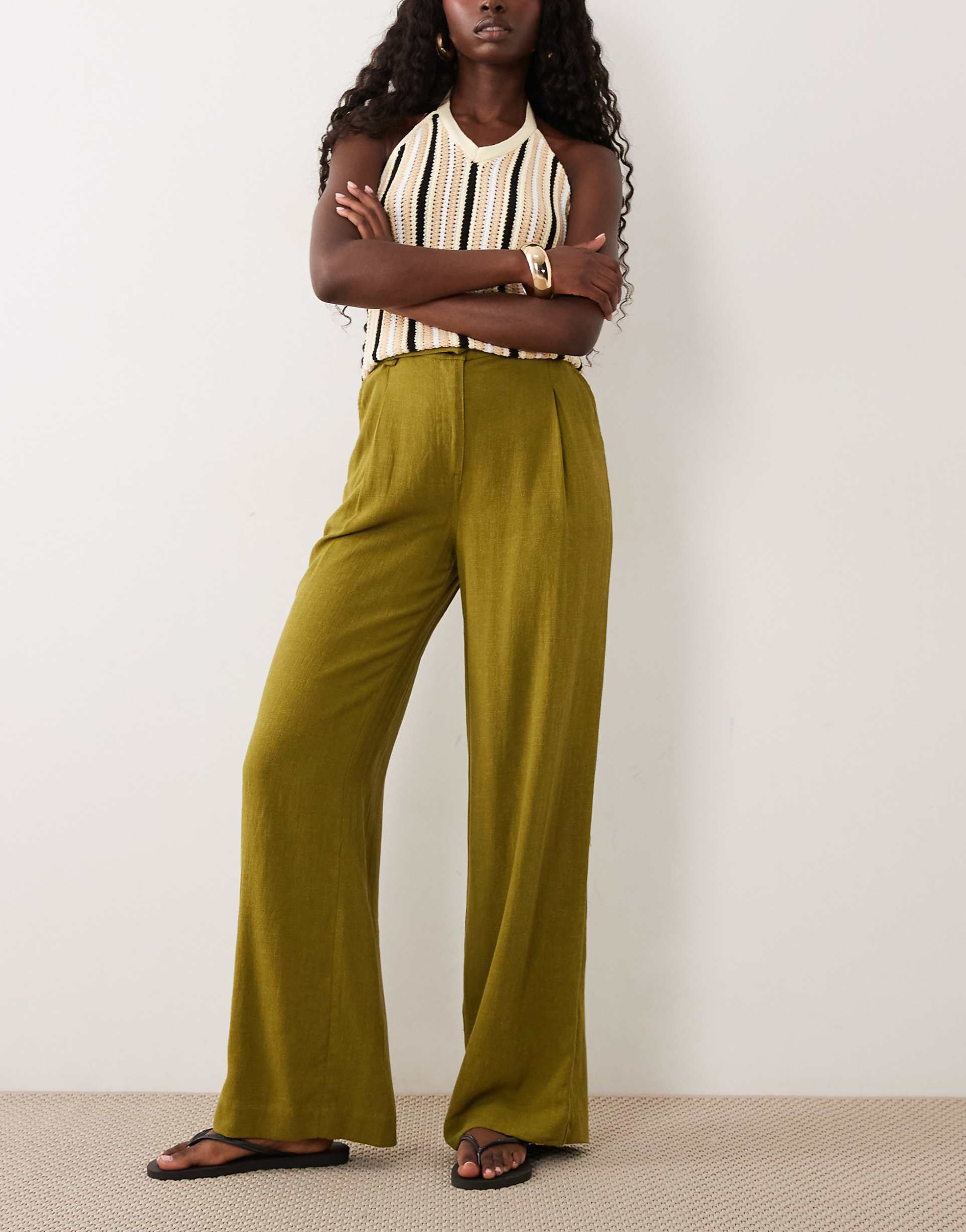The Olivia Linen Pants.